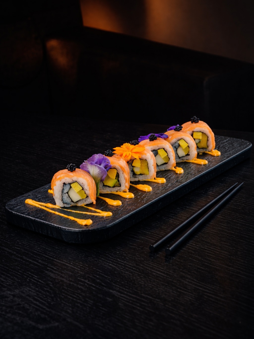 Salmon Maki Roll